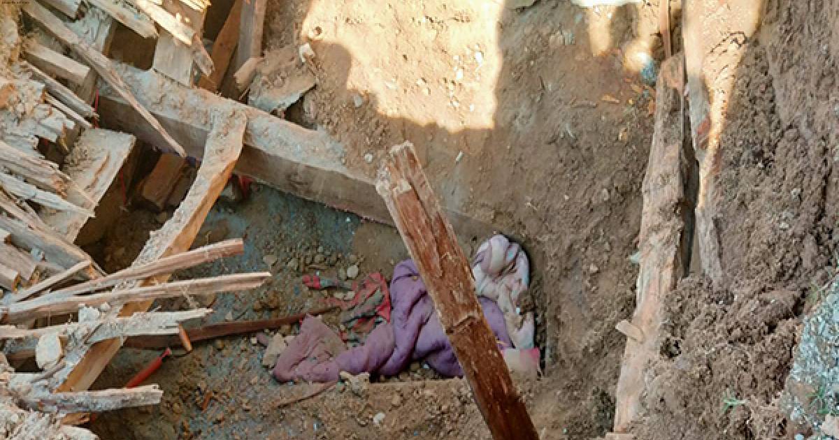 J-K: One dead, one injured after house collapses in Udhampur district